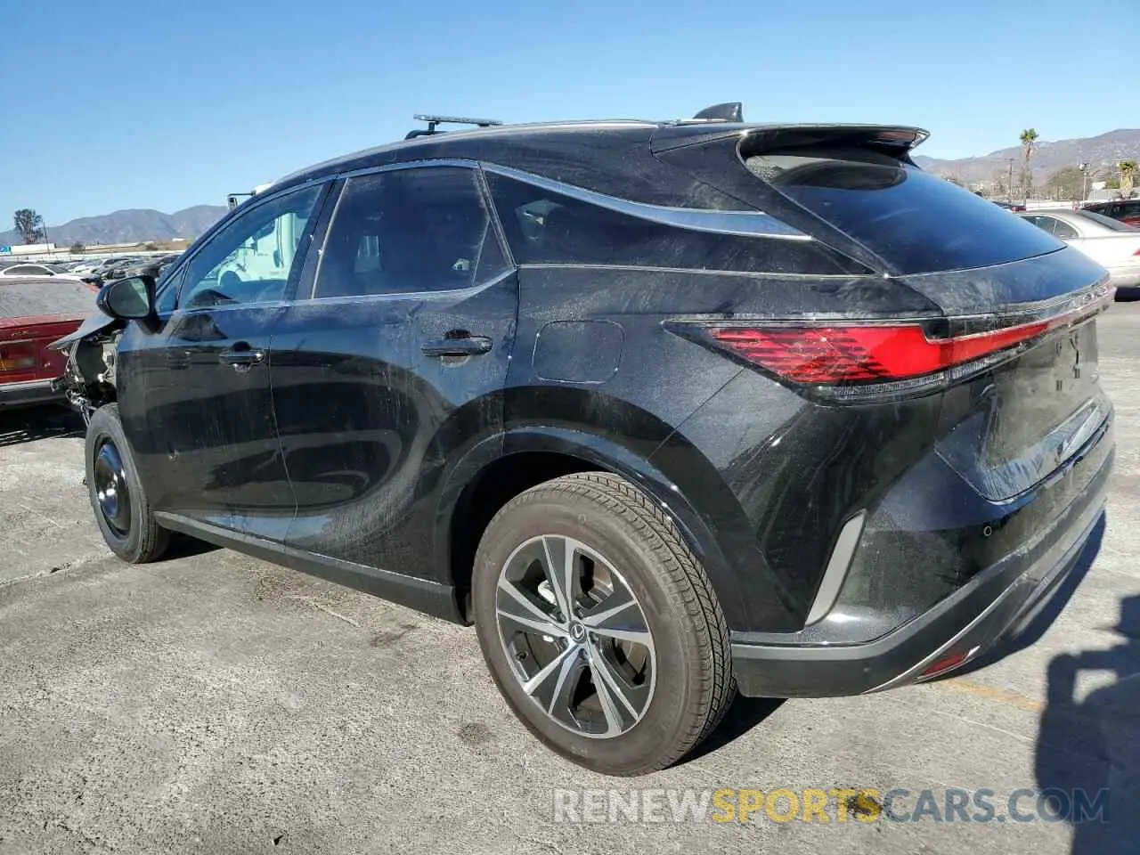 2 fotografías del automóvil dañado 2T2BAMBA4RC043550 LEXUS RX350 2024