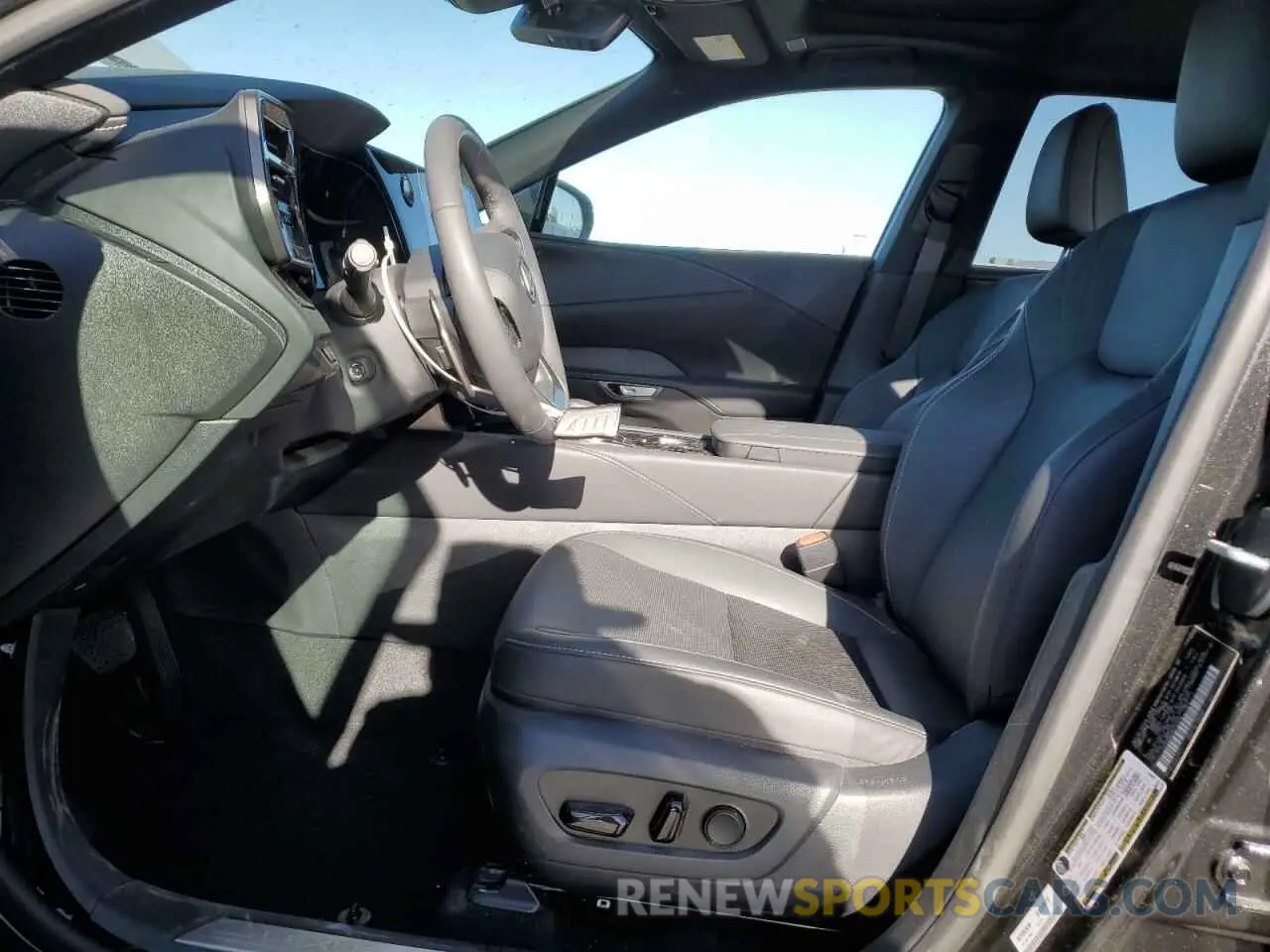 7 fotografías del automóvil dañado 2T2BAMBA4RC043550 LEXUS RX350 2024