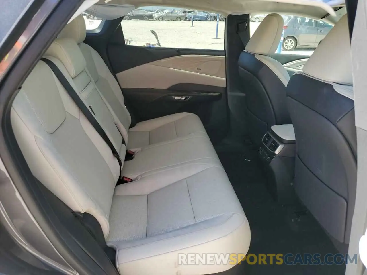 11 fotografías del automóvil dañado 2T2BAMBA6RC032839 LEXUS RX350 2024