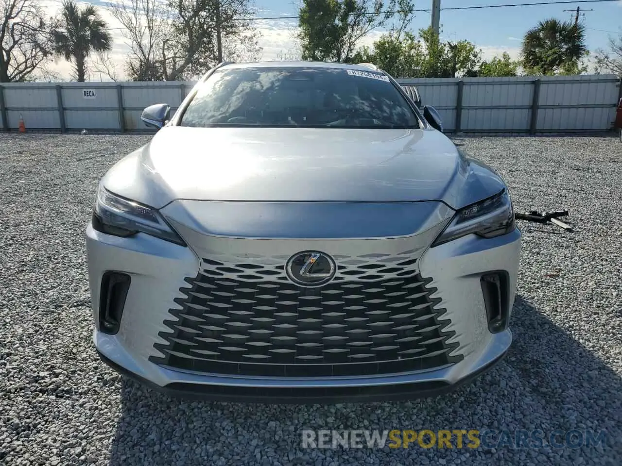 5 fotografías del automóvil dañado 2T2BAMBA8RC029036 LEXUS RX350 2024