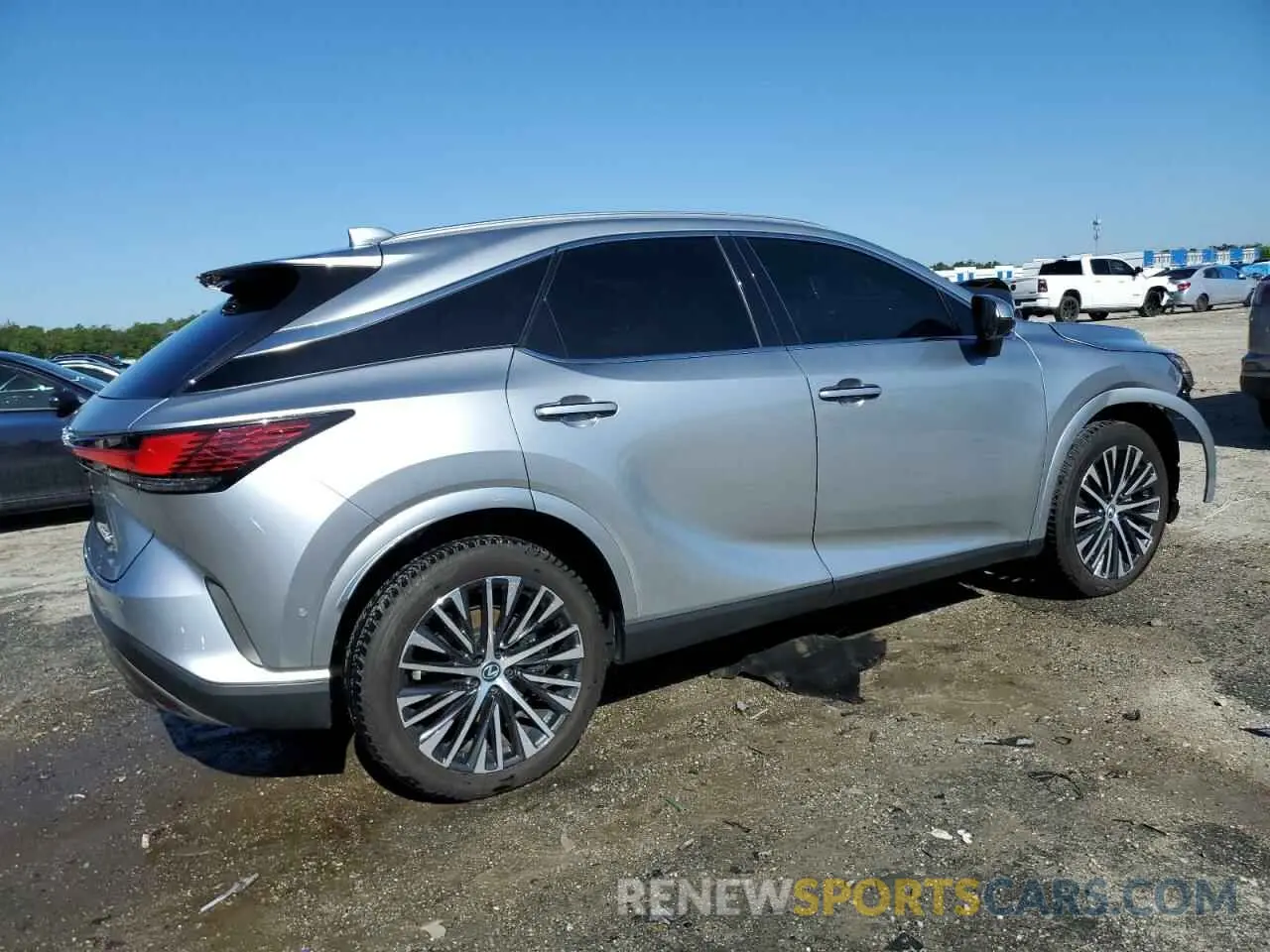 3 fotografías del automóvil dañado 2T2BAMBA8RC031370 LEXUS RX350 2024