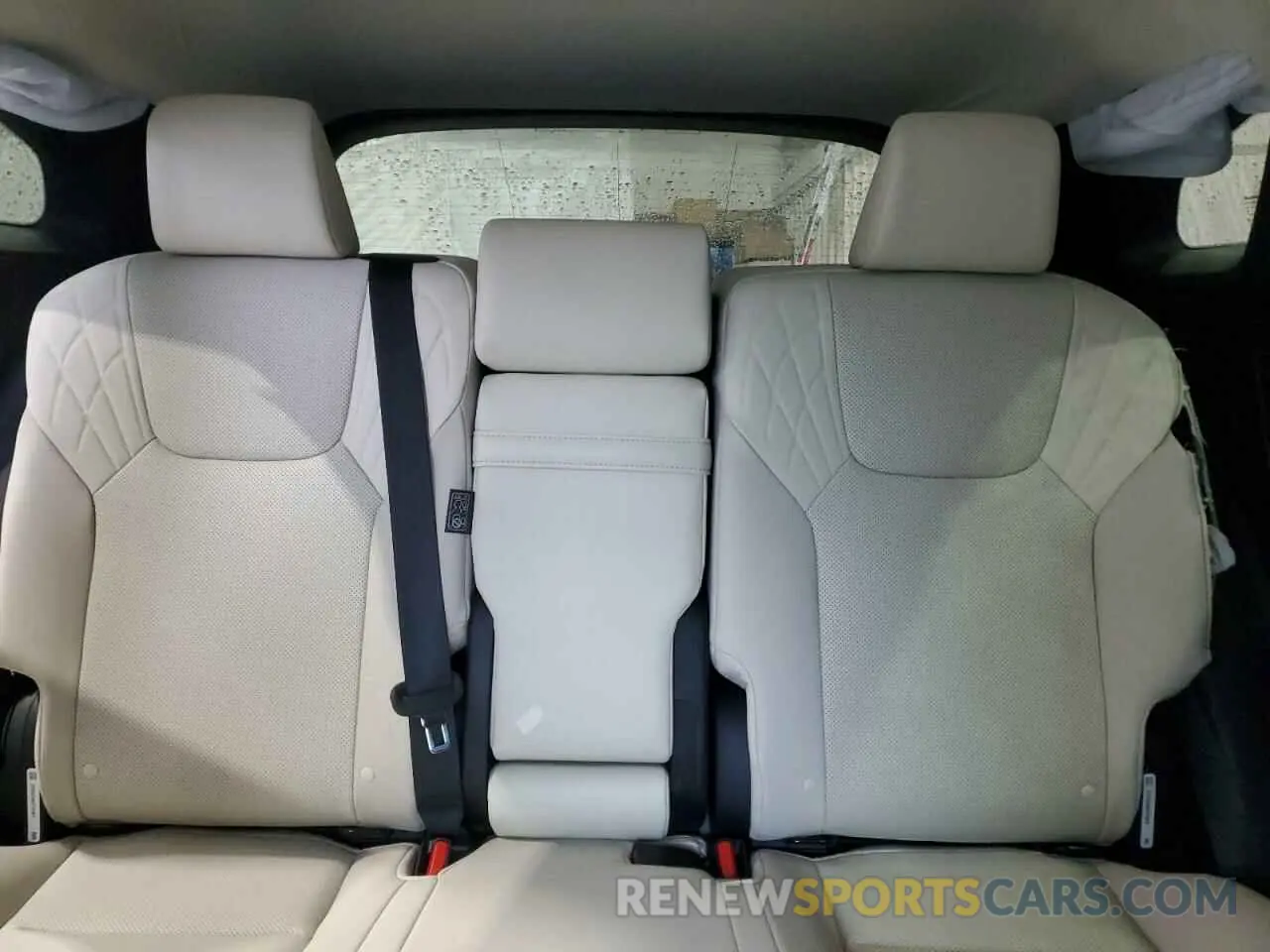 10 fotografías del automóvil dañado 2T2BAMBA8RC044278 LEXUS RX350 2024