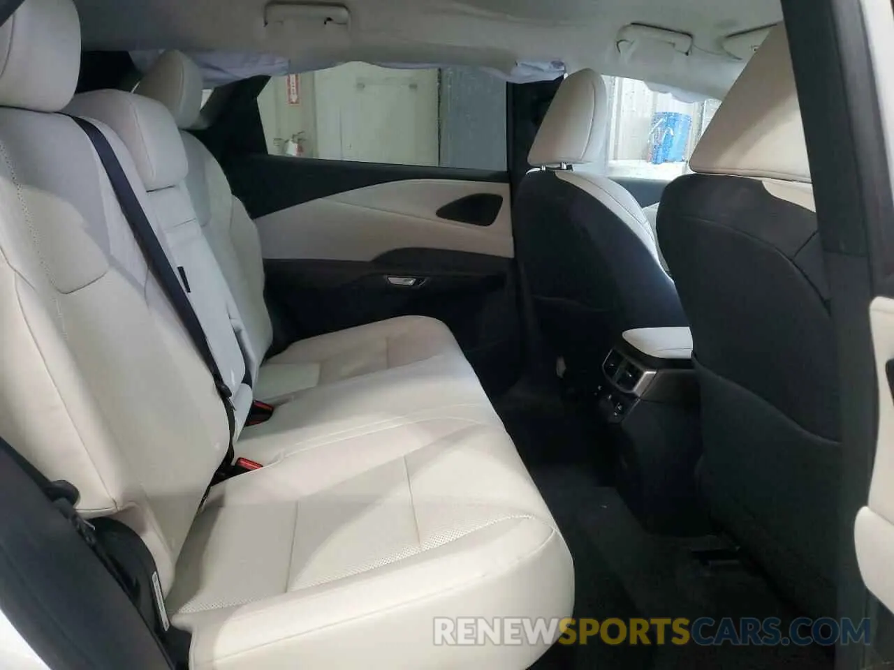 12 fotografías del automóvil dañado 2T2BAMBA8RC044278 LEXUS RX350 2024