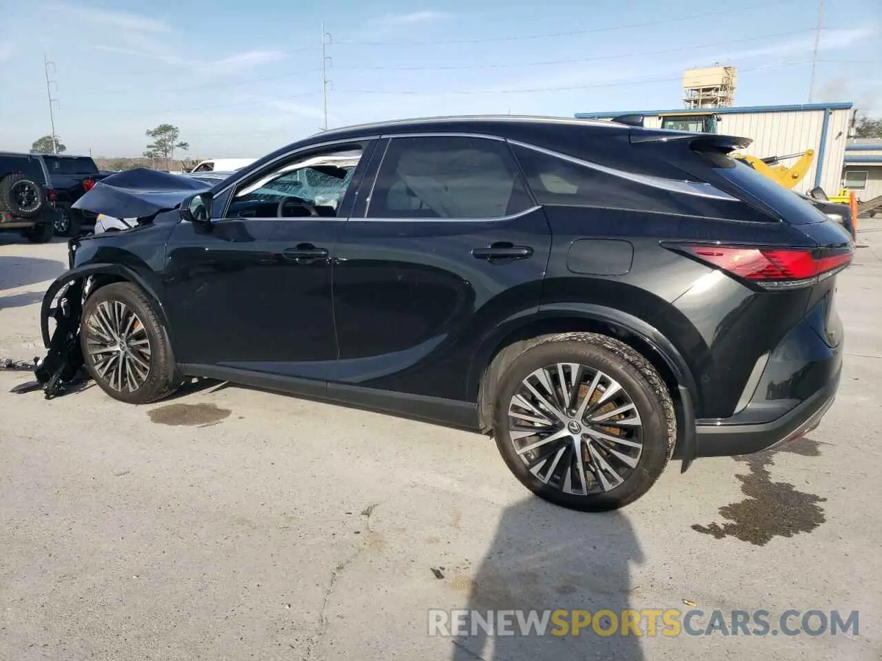 2 fotografías del automóvil dañado 2T2BAMBA9RC035962 LEXUS RX350 2024