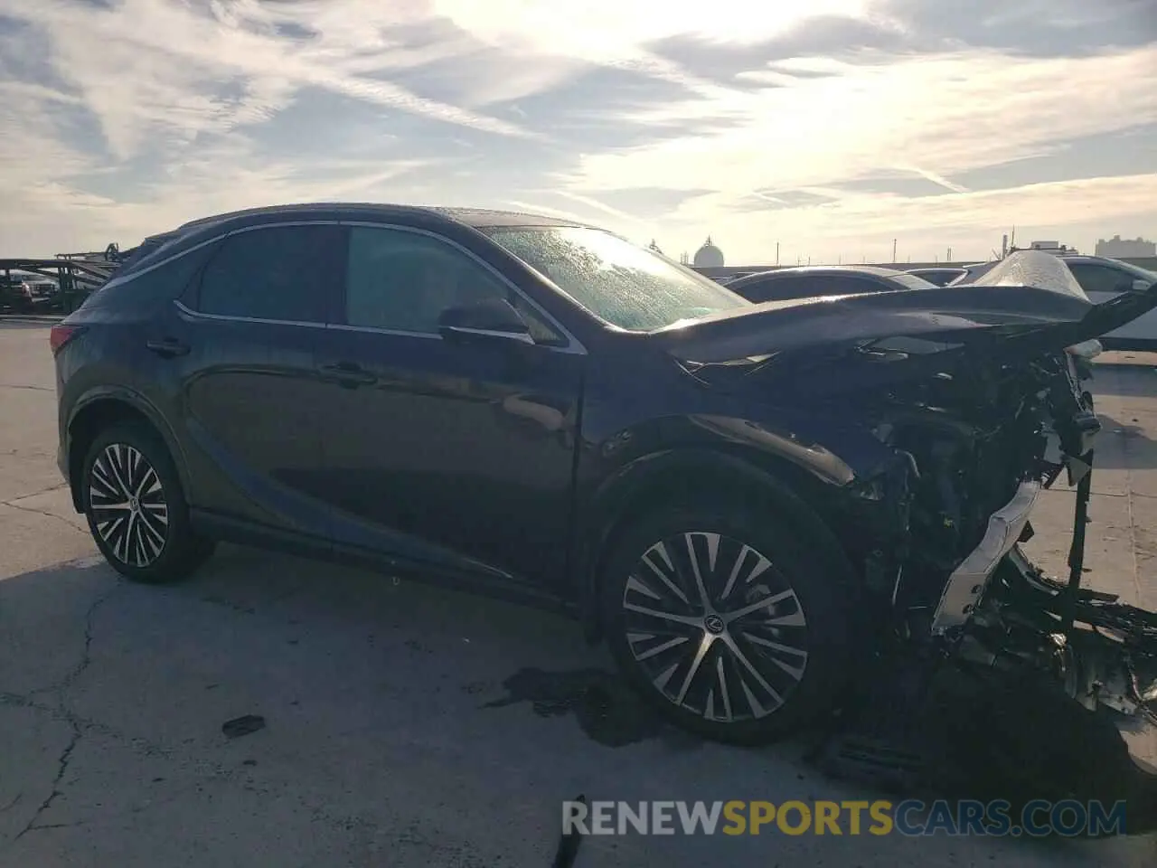 4 fotografías del automóvil dañado 2T2BAMBA9RC035962 LEXUS RX350 2024