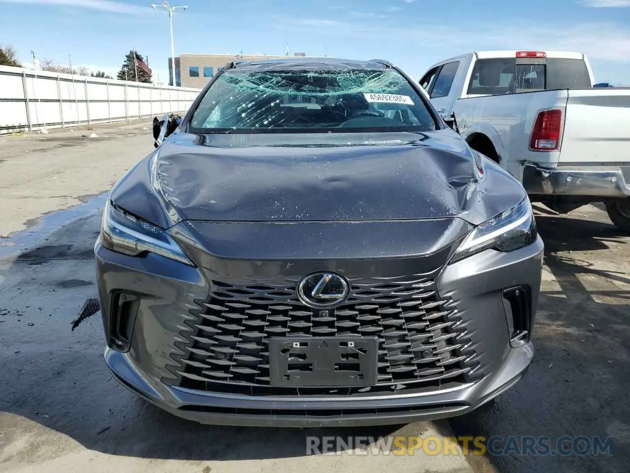 5 fotografías del automóvil dañado 2T2BAMCA0RC039266 LEXUS RX350 2024