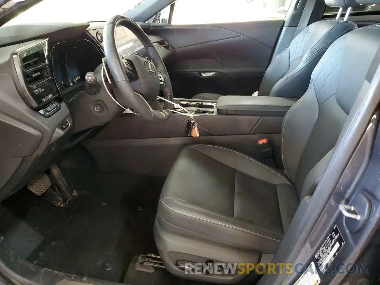 7 fotografías del automóvil dañado 2T2BAMCA0RC039266 LEXUS RX350 2024