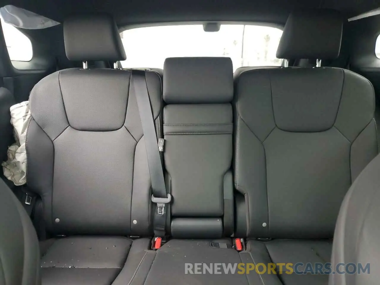 10 fotografías del automóvil dañado 2T2BAMCA1RC040460 LEXUS RX350 2024