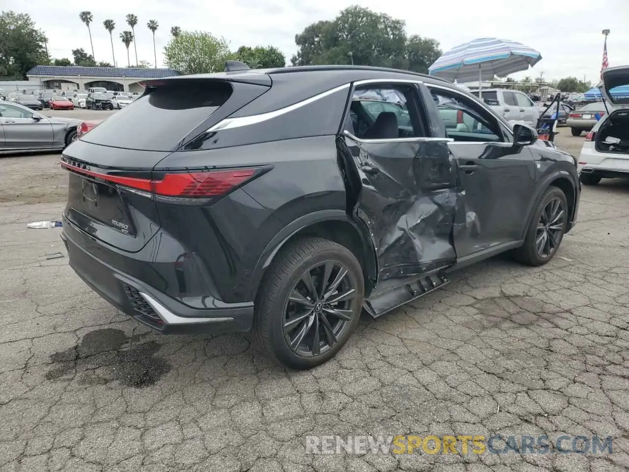 3 fotografías del automóvil dañado 2T2BAMCA1RC040460 LEXUS RX350 2024