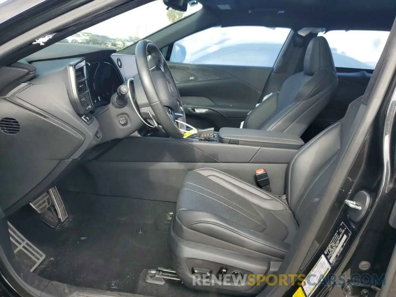 7 fotografías del automóvil dañado 2T2BAMCA1RC040460 LEXUS RX350 2024