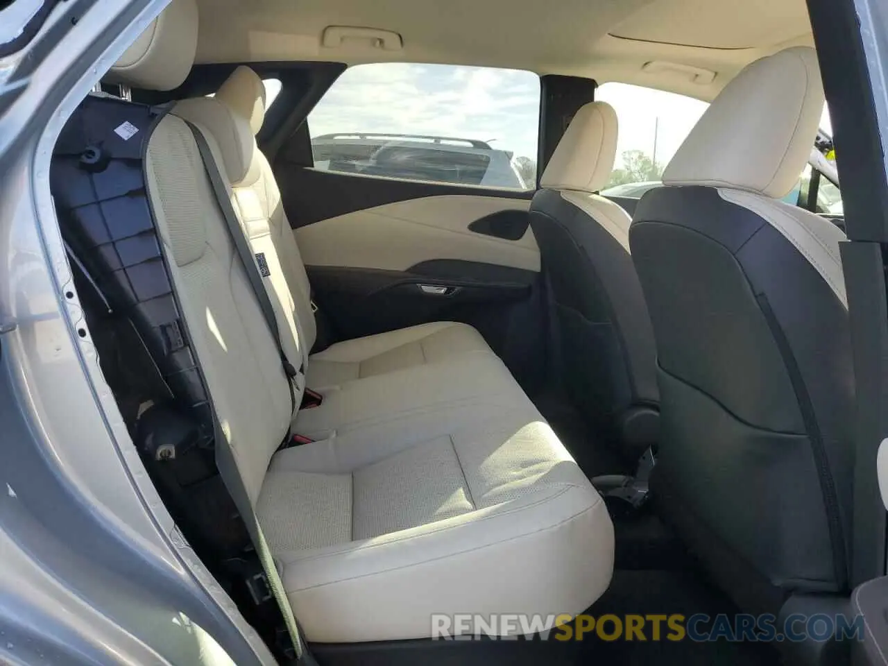 11 fotografías del automóvil dañado 2T2BAMCA1RC076679 LEXUS RX350 2024