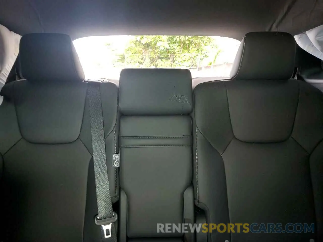 10 fotografías del automóvil dañado 2T2BAMCA4RC045510 LEXUS RX350 2024