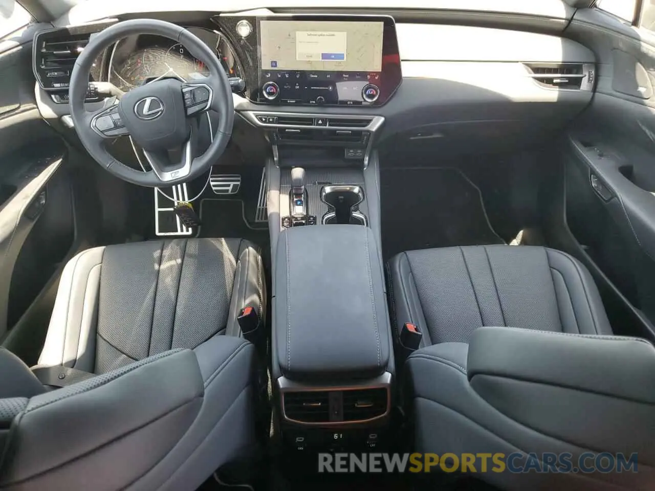 8 fotografías del automóvil dañado 2T2BAMCA5RC052708 LEXUS RX350 2024