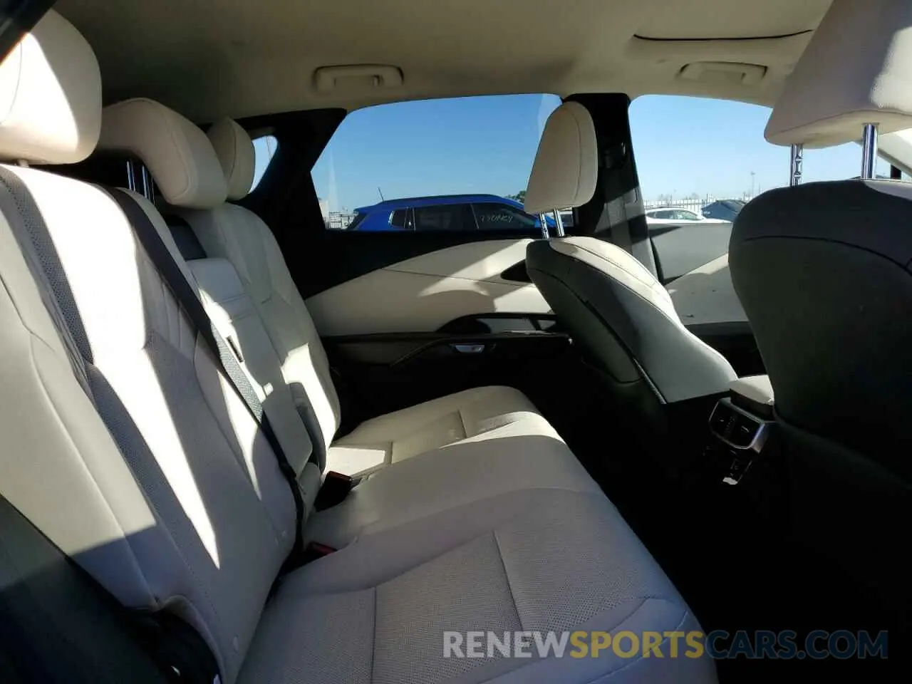 11 fotografías del automóvil dañado 2T2BAMCA9RC043655 LEXUS RX350 2024