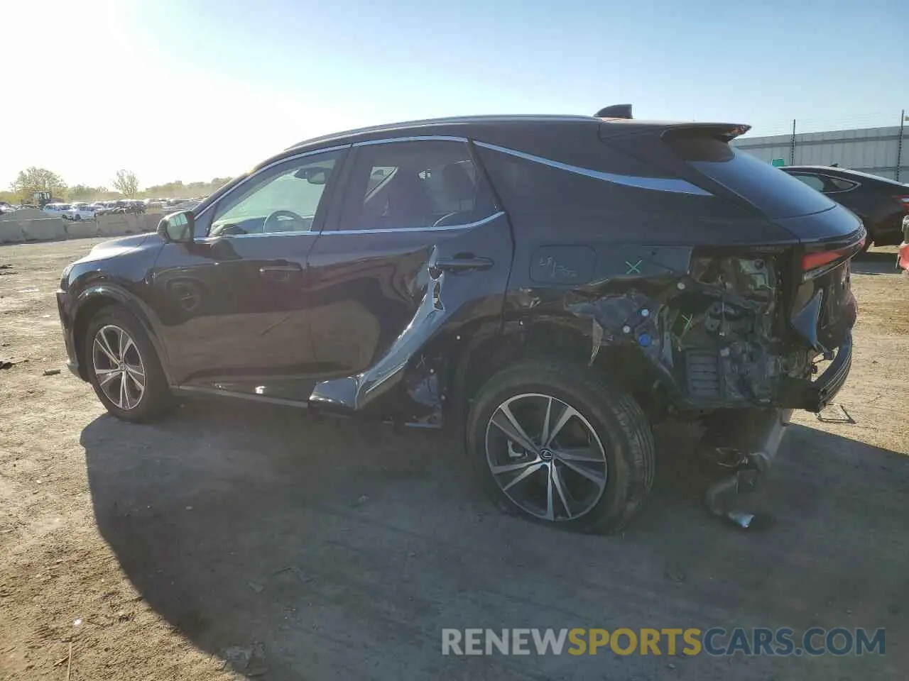 2 fotografías del automóvil dañado 2T2BAMCA9RC043655 LEXUS RX350 2024