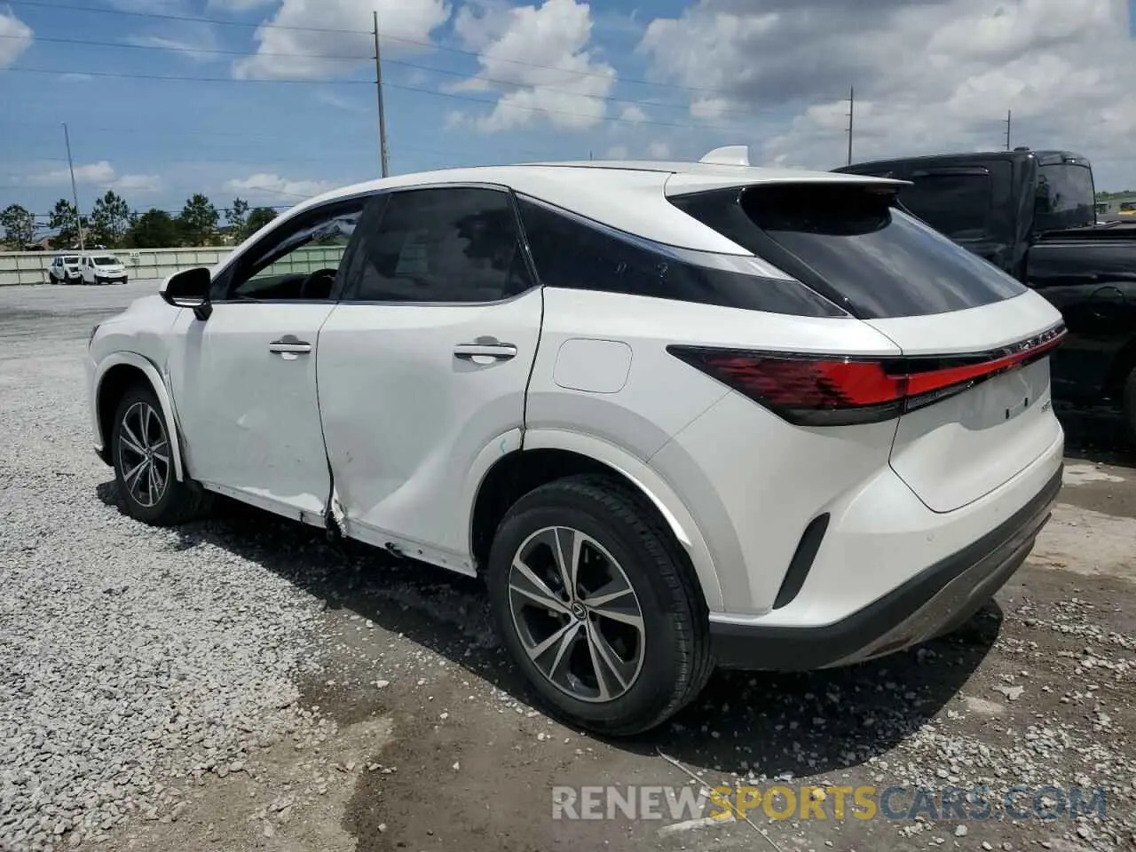 2 fotografías del automóvil dañado 2T2BAMBA3SC054318 LEXUS RX350 2025