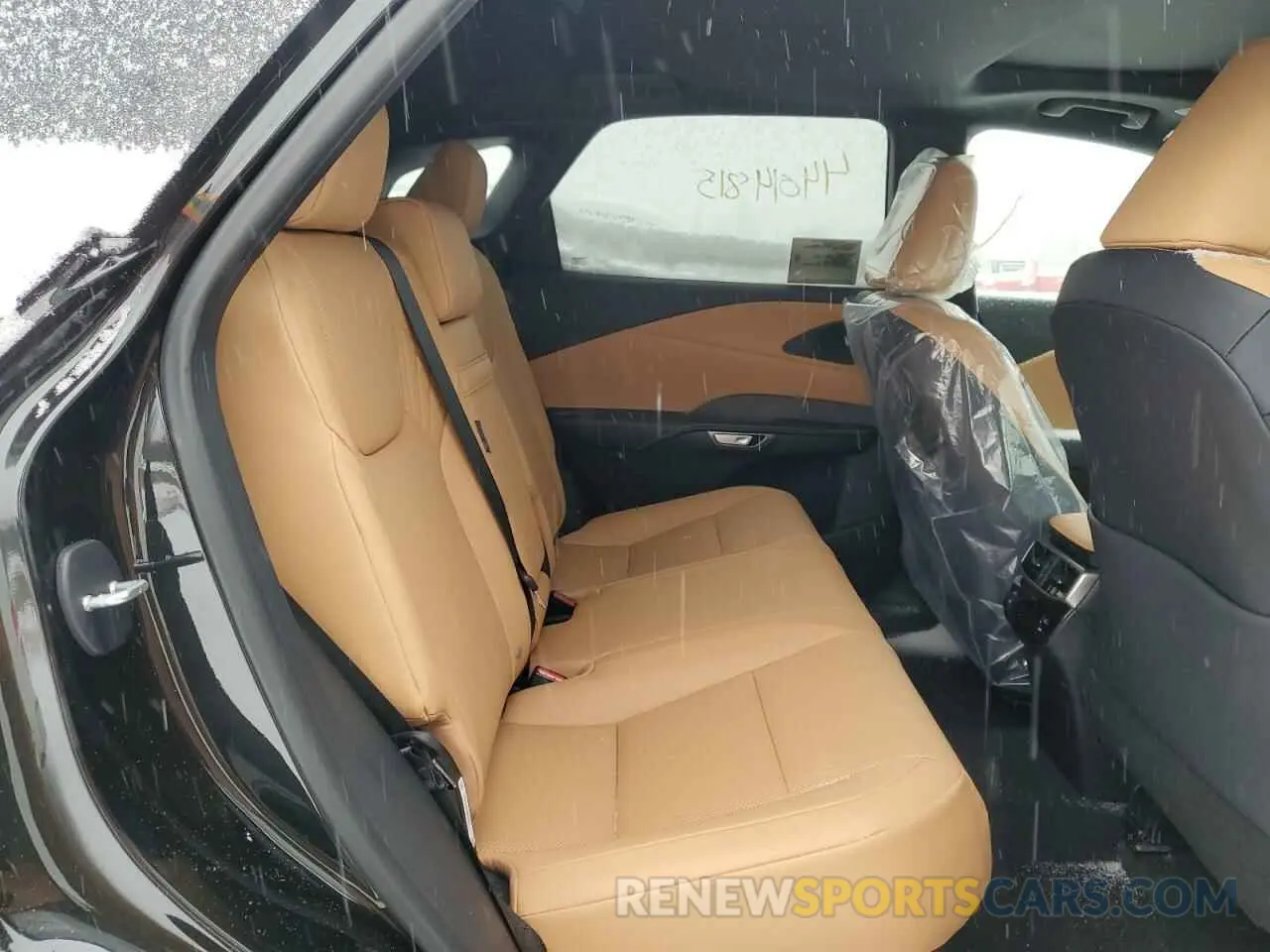 11 fotografías del automóvil dañado 2T2BAMCA5SC094351 LEXUS RX350 2025