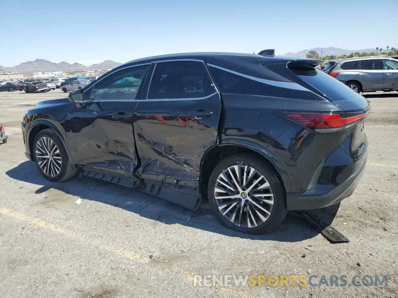 2 fotografías del automóvil dañado 2T2BAMCAXSC090912 LEXUS RX350 2025