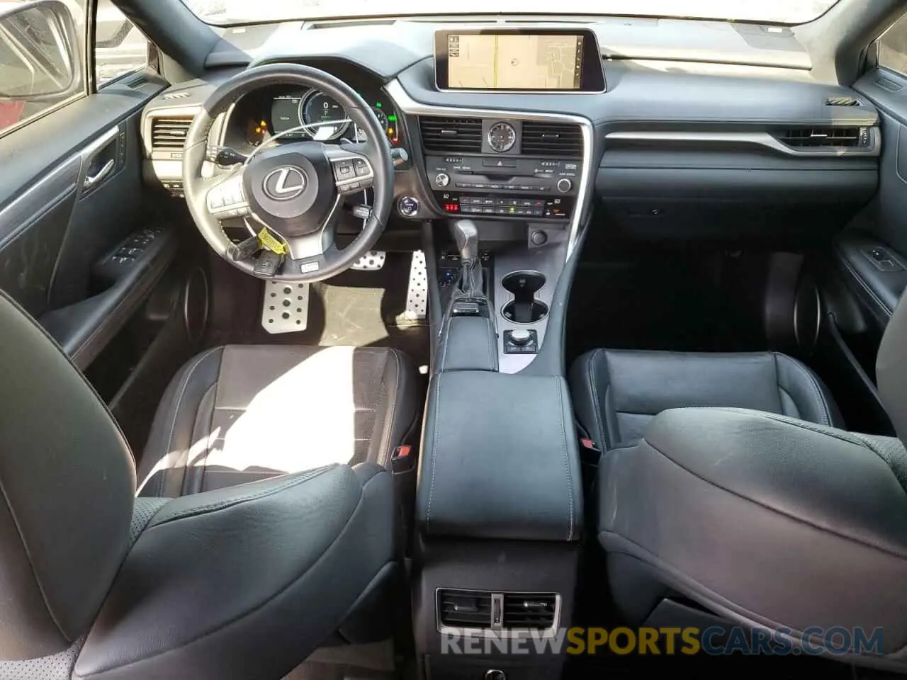8 fotografías del automóvil dañado 2T2BGMCA2KC038687 LEXUS RX450 2019