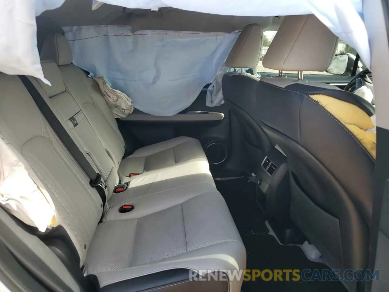 11 fotografías del automóvil dañado 2T2BGMCA3KC041534 LEXUS RX450 2019