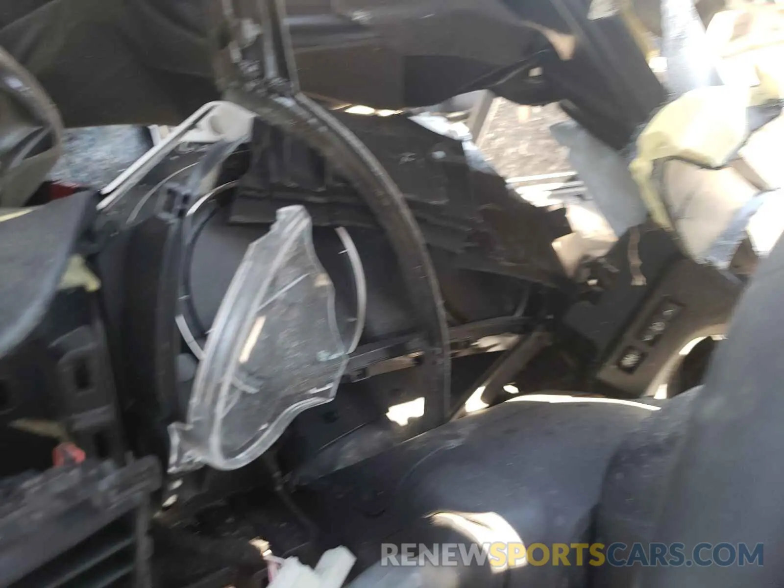 8 fotografías del automóvil dañado 2T2BGMCA5KC030938 LEXUS RX450 2019