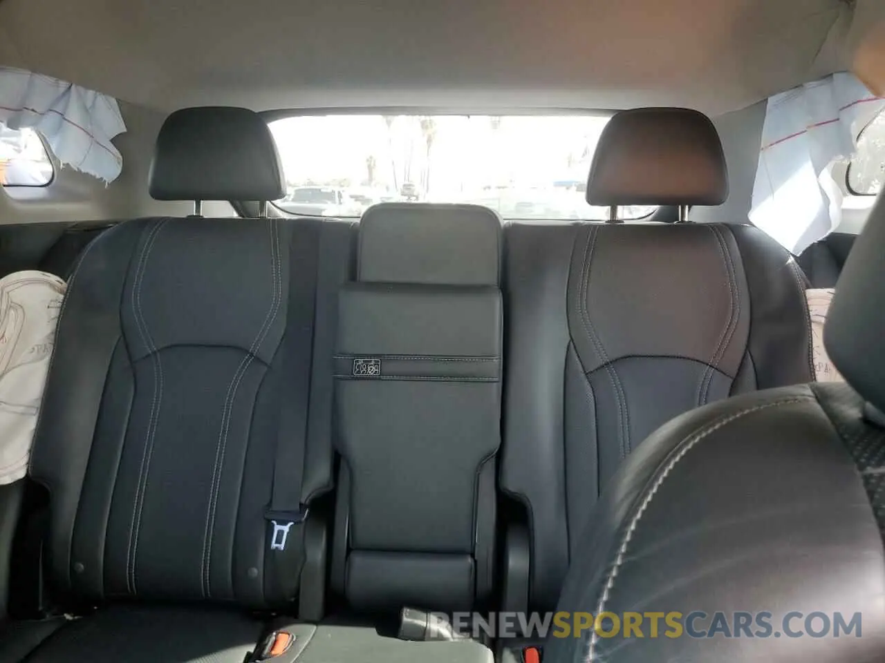 10 fotografías del automóvil dañado 2T2BGMCA7KC030486 LEXUS RX450 2019