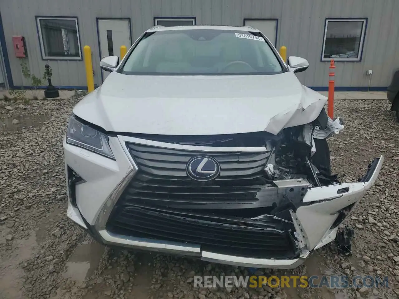 5 fotografías del automóvil dañado 2T2BGMCA8KC037446 LEXUS RX450 2019