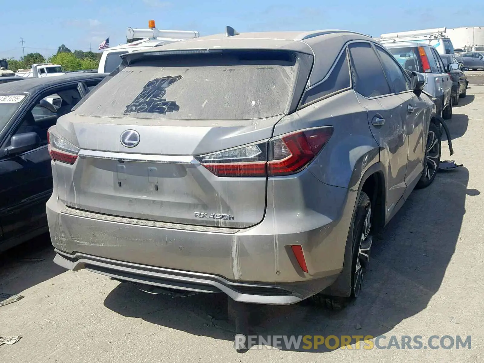 4 fotografías del automóvil dañado 2T2BGMCAXKC036119 LEXUS RX450 2019