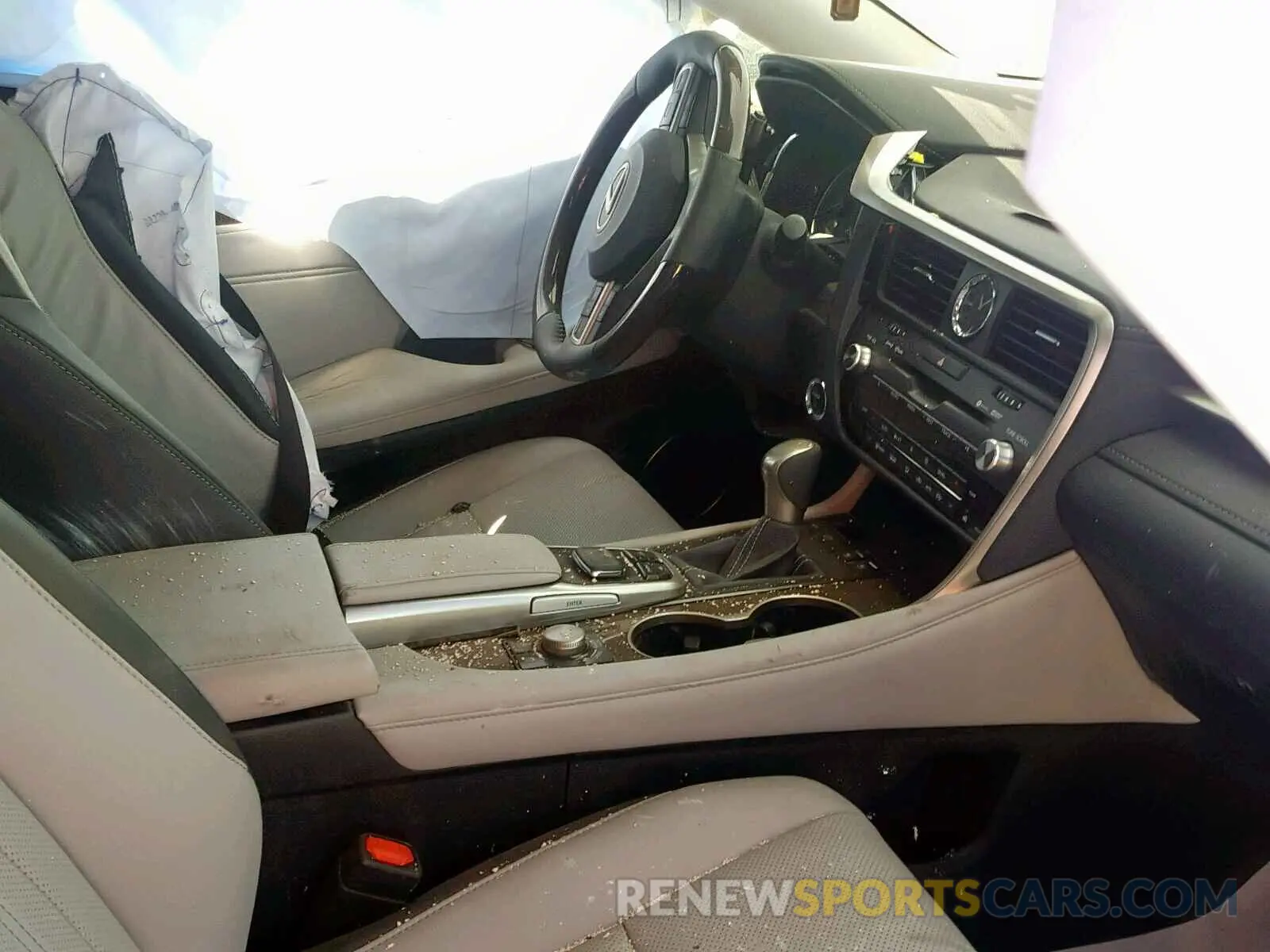 5 fotografías del automóvil dañado 2T2BGMCAXKC036119 LEXUS RX450 2019