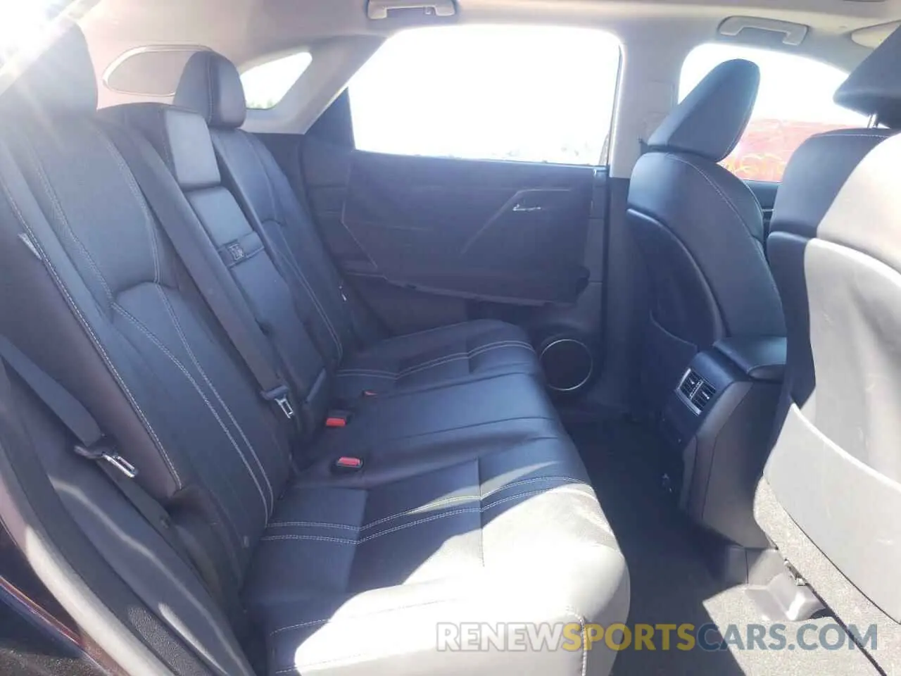 6 fotografías del automóvil dañado 2T2JGMDA2LC052391 LEXUS RX450 2020