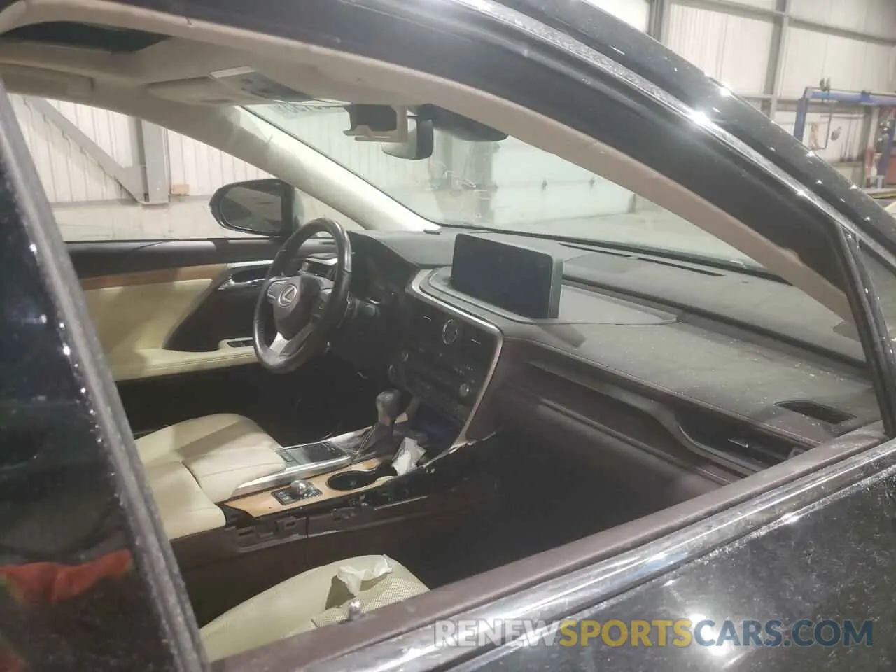 13 fotografías del automóvil dañado JTJHGKFA2L2014983 LEXUS RX450 2020