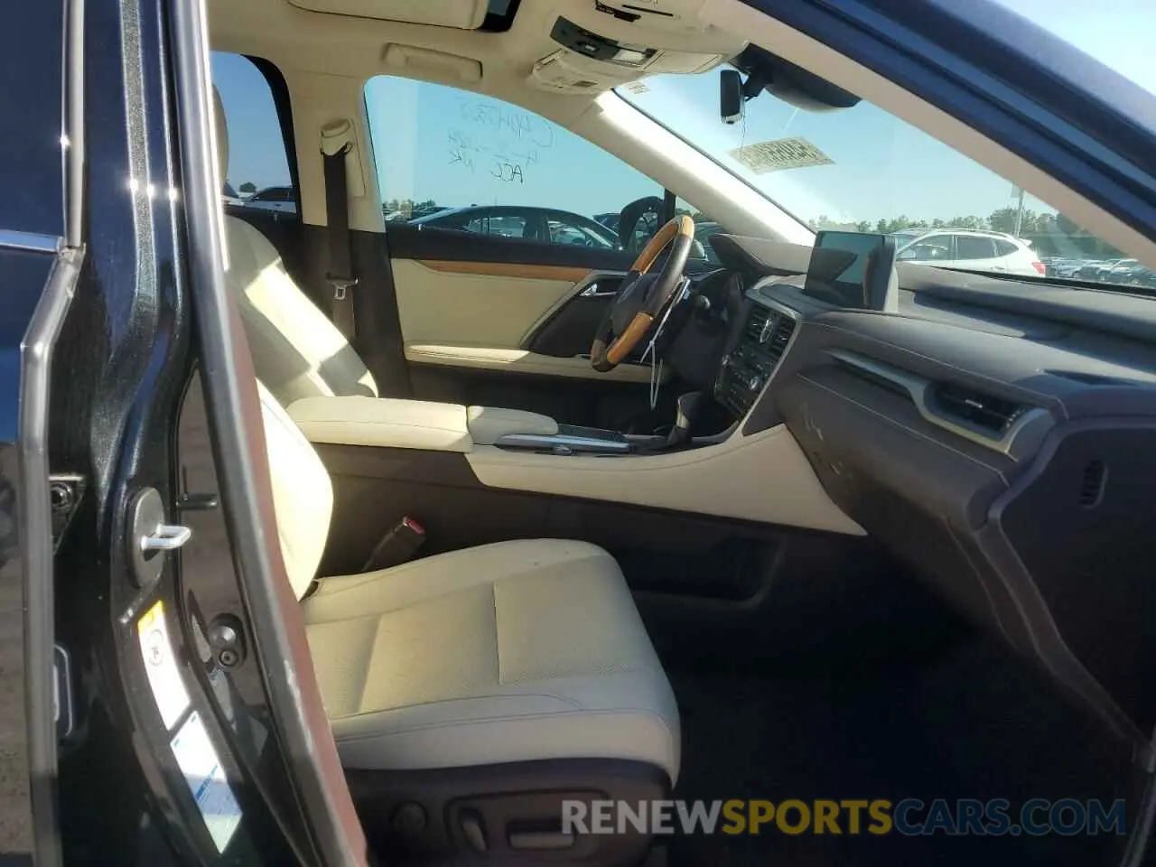 7 fotografías del automóvil dañado JTJHGKFA8L2010484 LEXUS RX450 2020