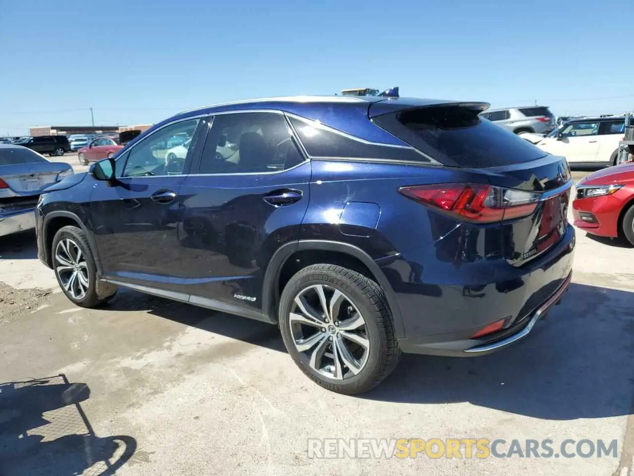2 fotografías del automóvil dañado 2T2HGMDAXMC057838 LEXUS RX450 2021