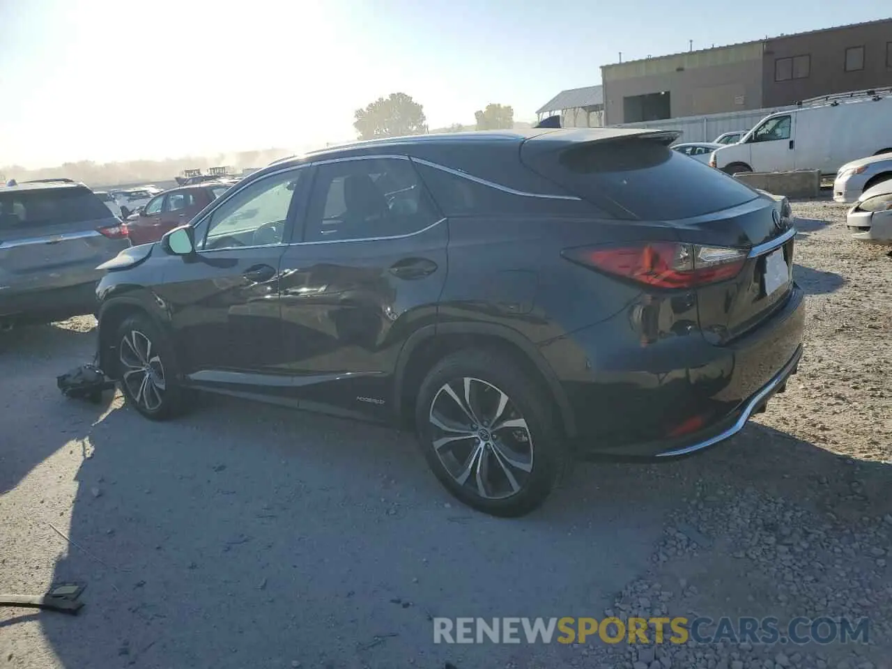 2 fotografías del automóvil dañado 2T2HGMDAXMC063798 LEXUS RX450 2021
