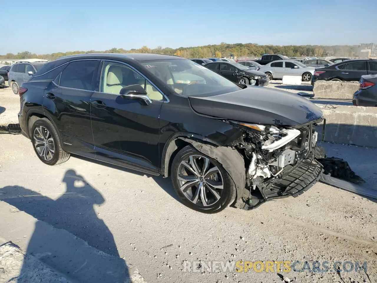 4 fotografías del automóvil dañado 2T2HGMDAXMC063798 LEXUS RX450 2021
