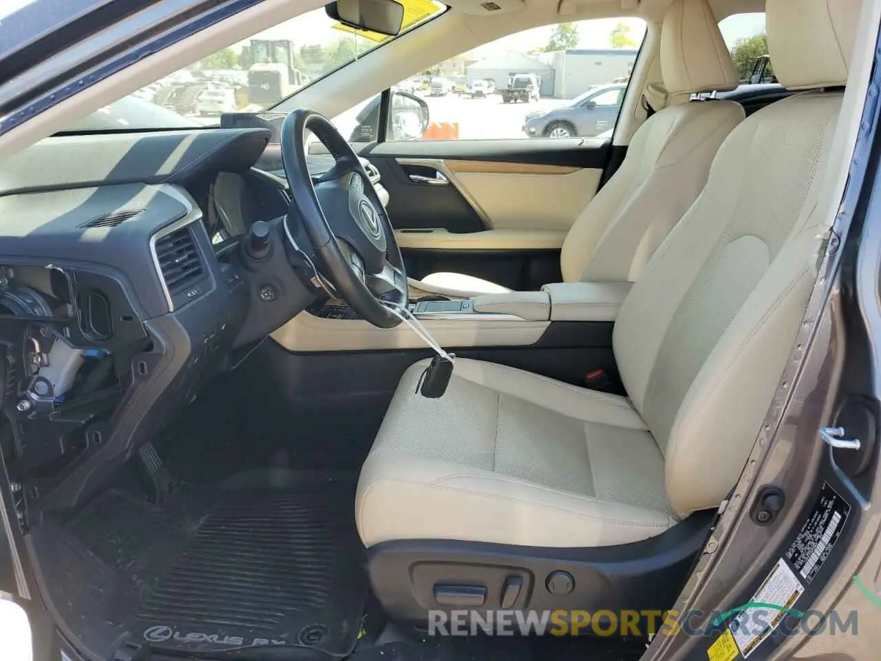 7 fotografías del automóvil dañado JTJHGKFA7M2020683 LEXUS RX450 2021