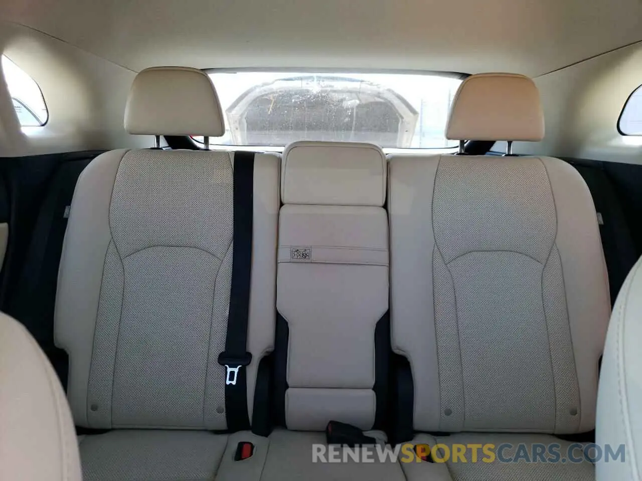 10 fotografías del automóvil dañado 2T2HGMDA2NC078023 LEXUS RX450 2022