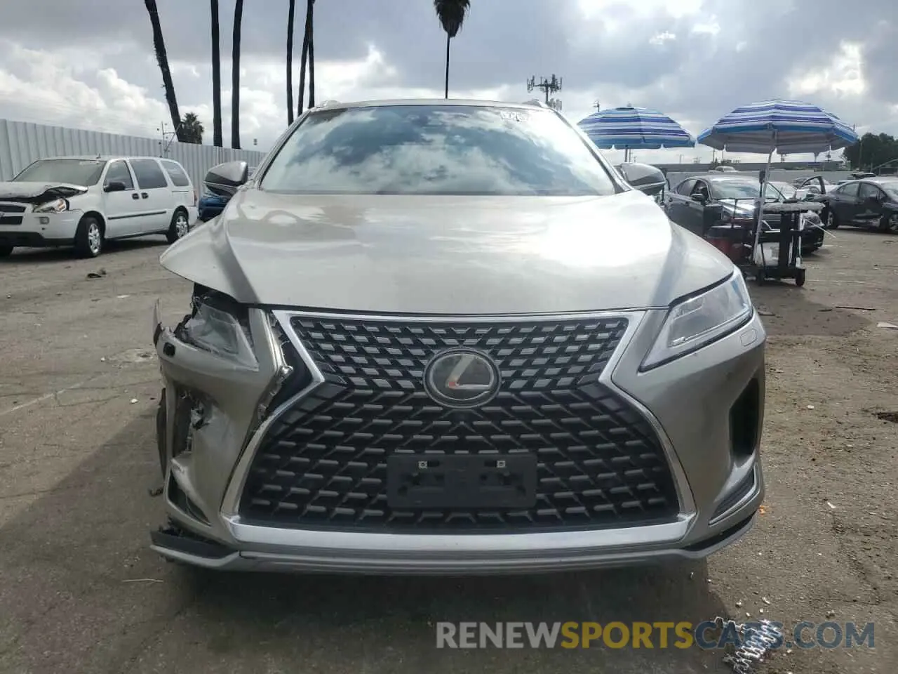 5 fotografías del automóvil dañado 2T2HGMDA9NC093229 LEXUS RX450 2022