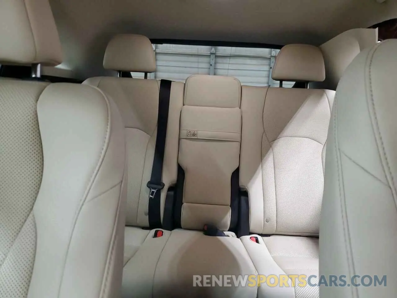 10 fotografías del automóvil dañado 2T2HGMDAXNC081722 LEXUS RX450 2022