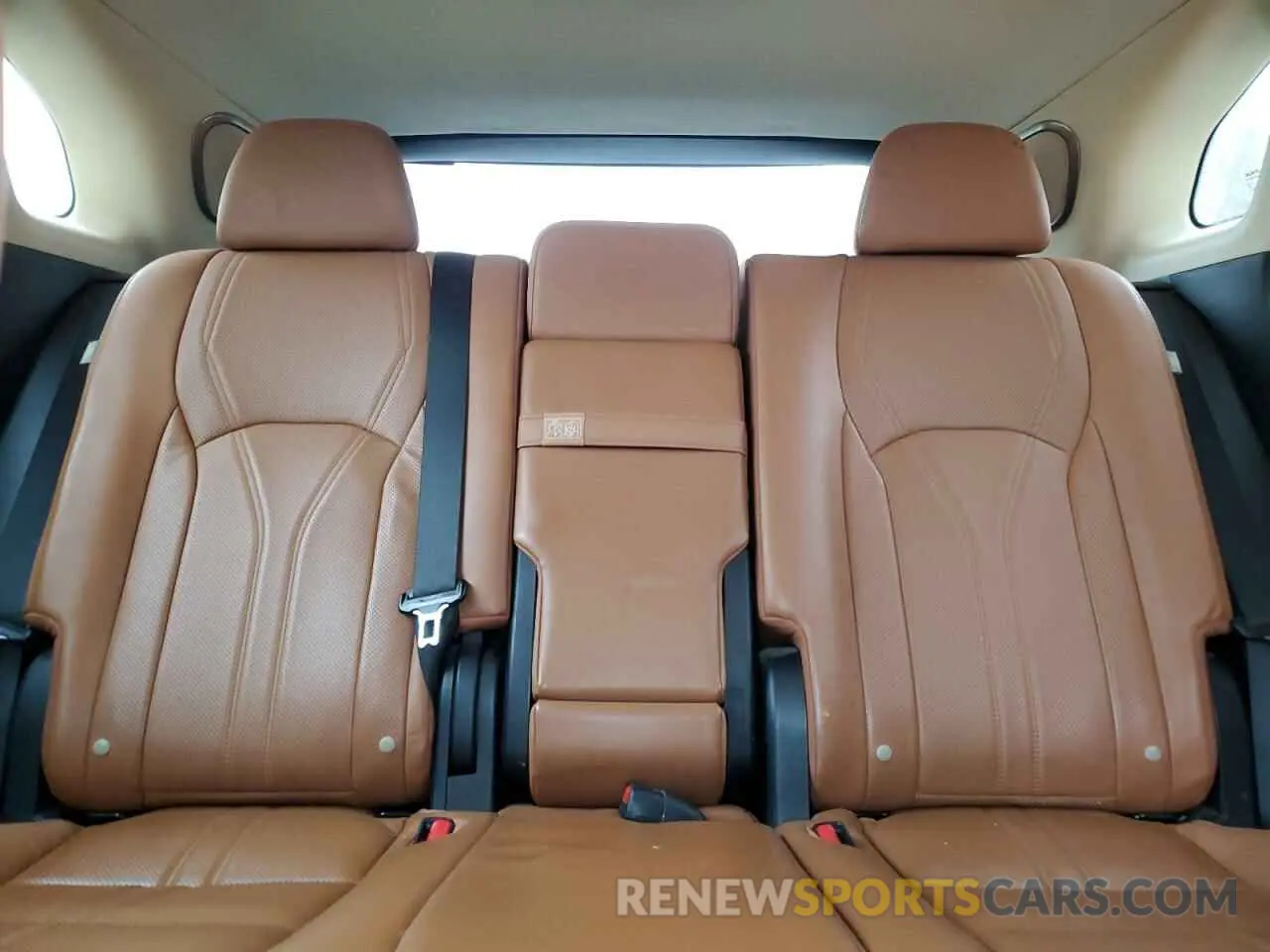 10 fotografías del automóvil dañado 2T2JGMDA2NC077312 LEXUS RX450 2022