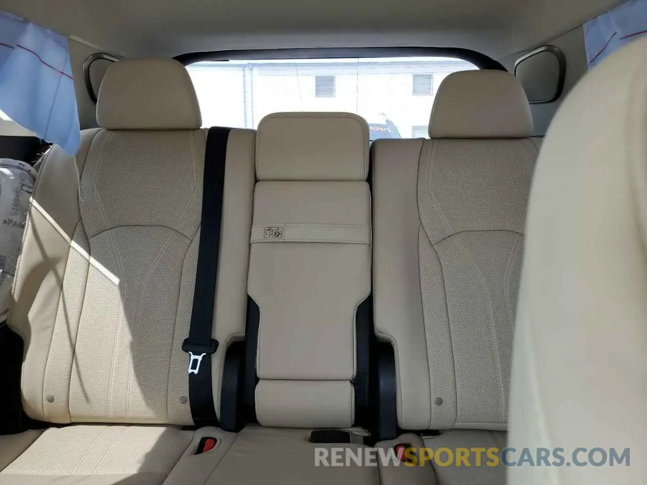 10 fotografías del automóvil dañado 2T2JGMDA3NC083071 LEXUS RX450 2022
