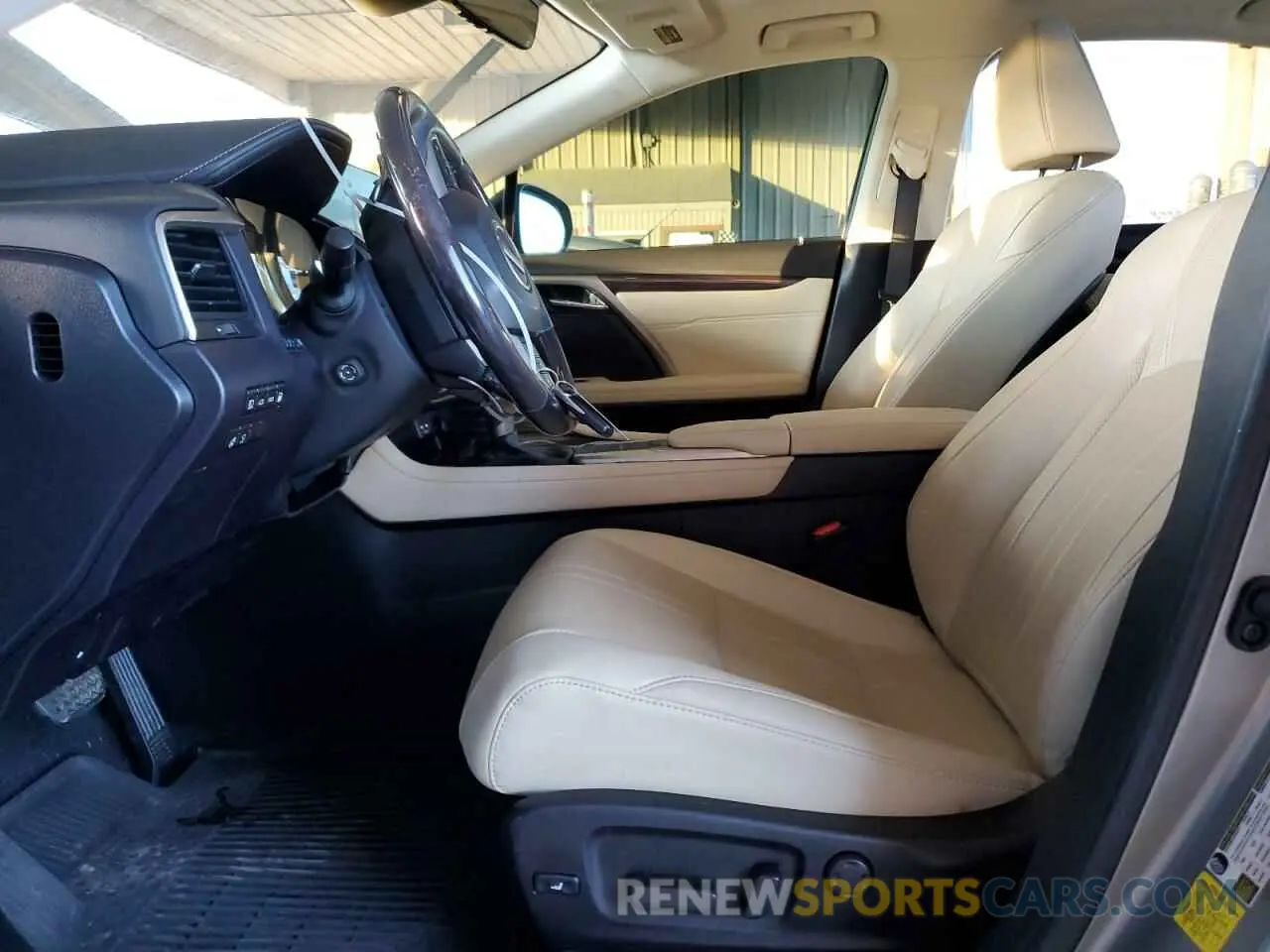 7 fotografías del automóvil dañado 2T2JGMDA4NC084603 LEXUS RX450 2022