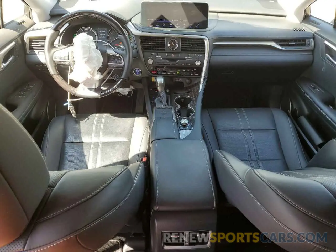 8 fotografías del automóvil dañado JTJJGKFA0N2026523 LEXUS RX450 2022
