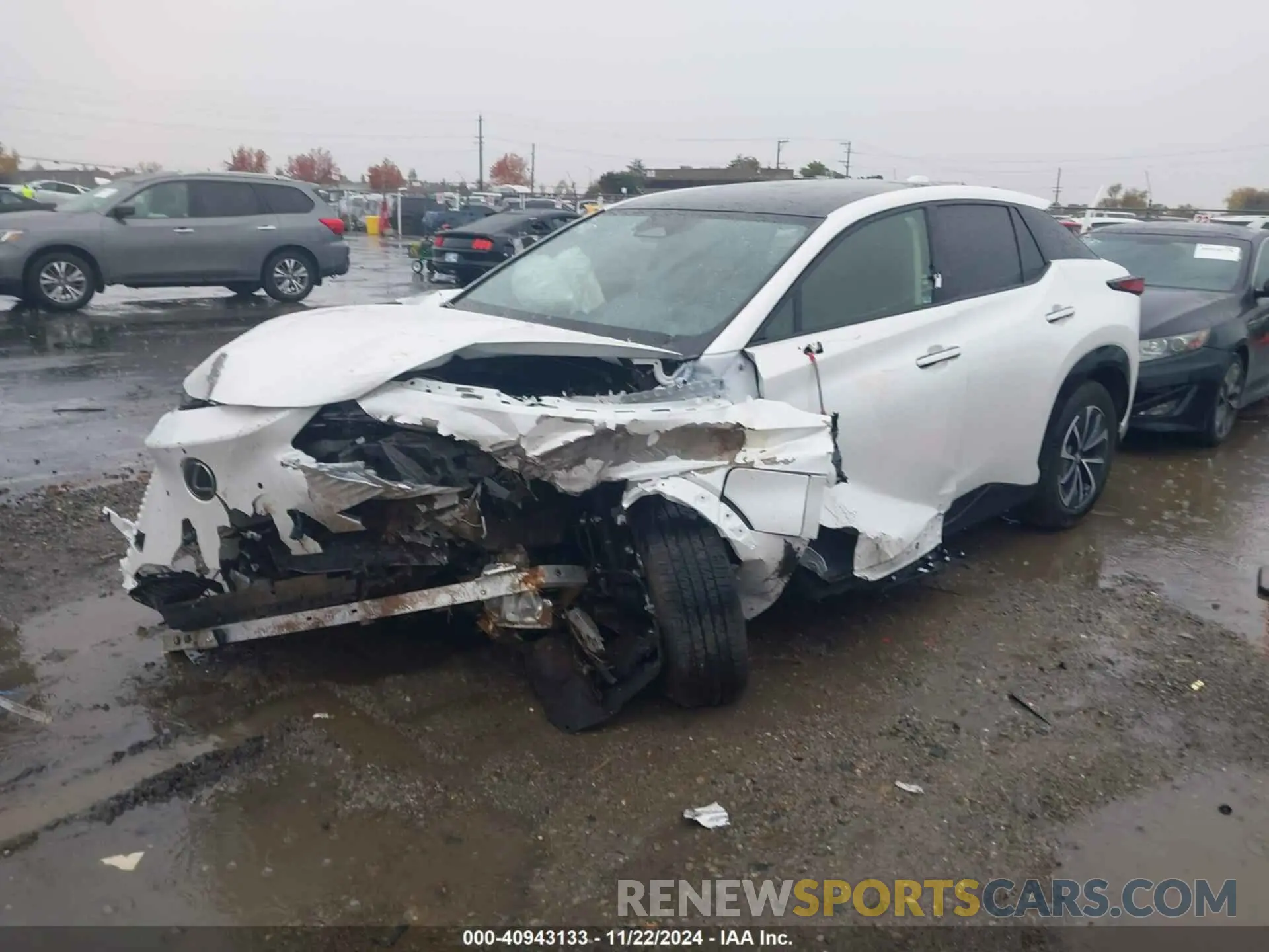 2 fotografías del automóvil dañado JTJABABB9RA003468 LEXUS RZ 300E 2024