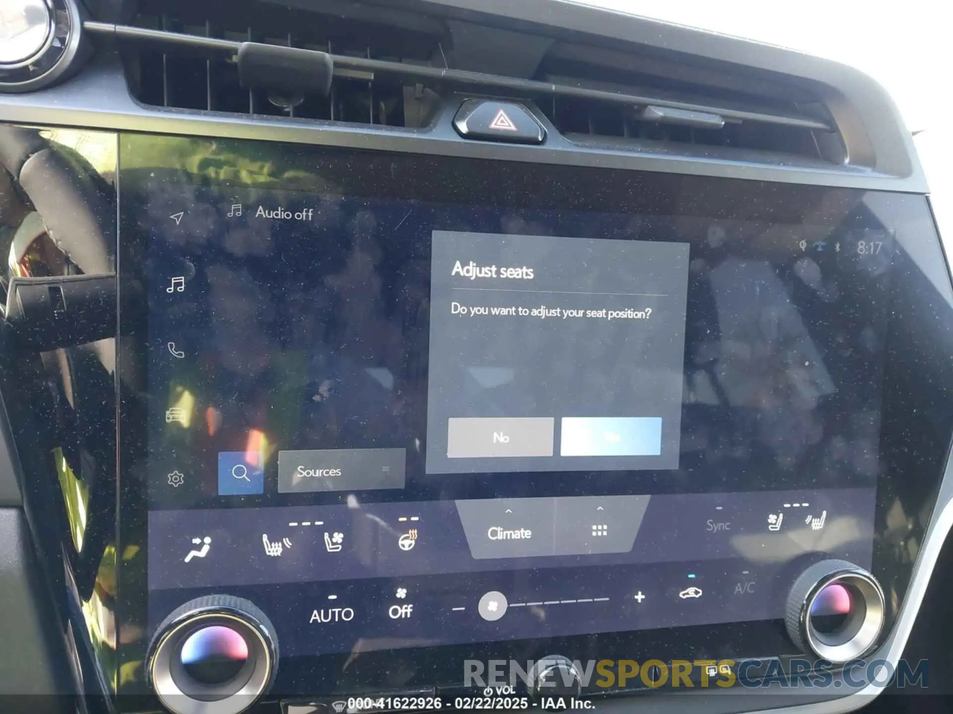 18 fotografías del automóvil dañado JTJAAAAB0PA018622 LEXUS RZ 450E 2023