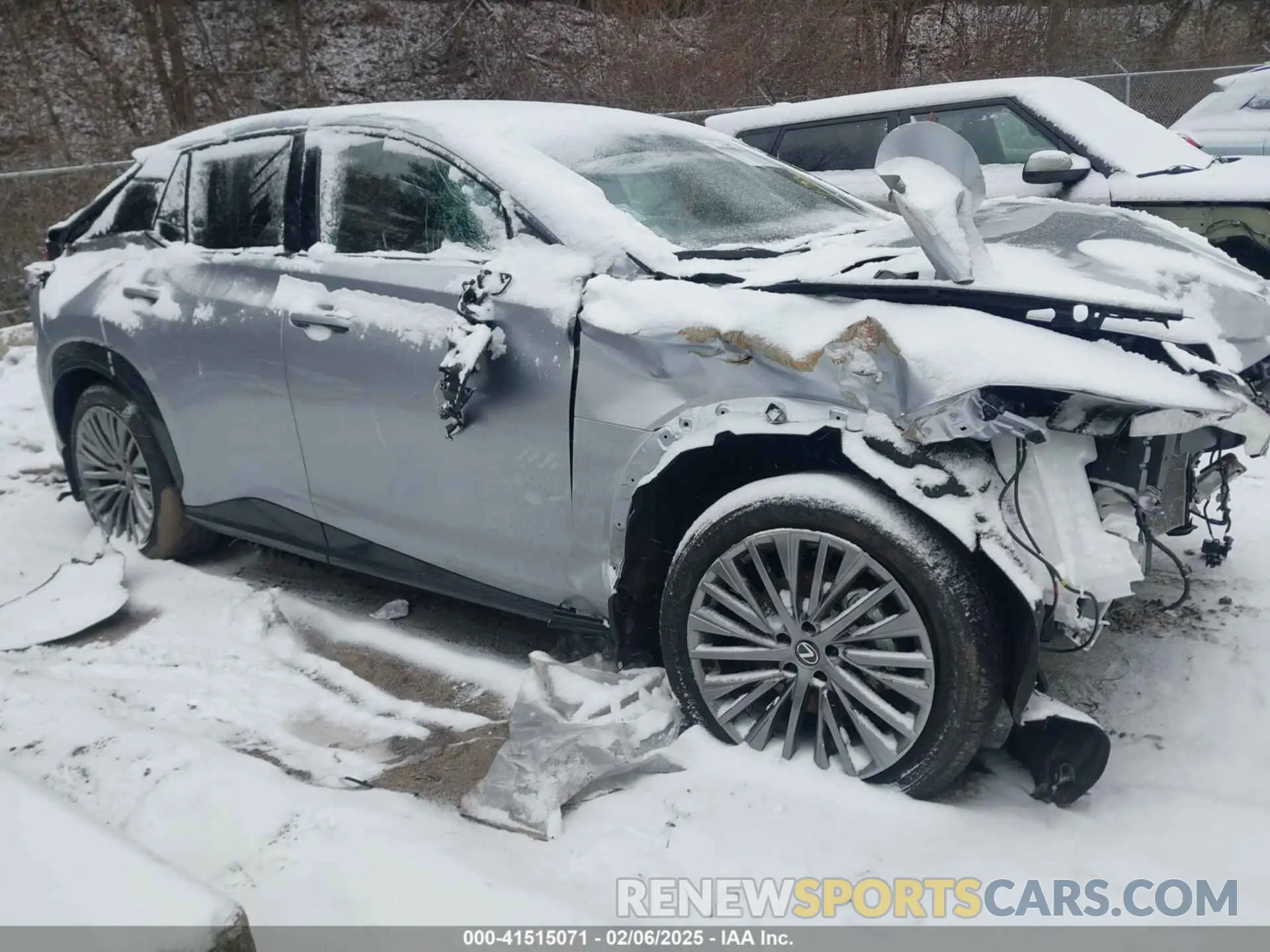 12 fotografías del automóvil dañado JTJAAAAB2PA014698 LEXUS RZ 450E 2023
