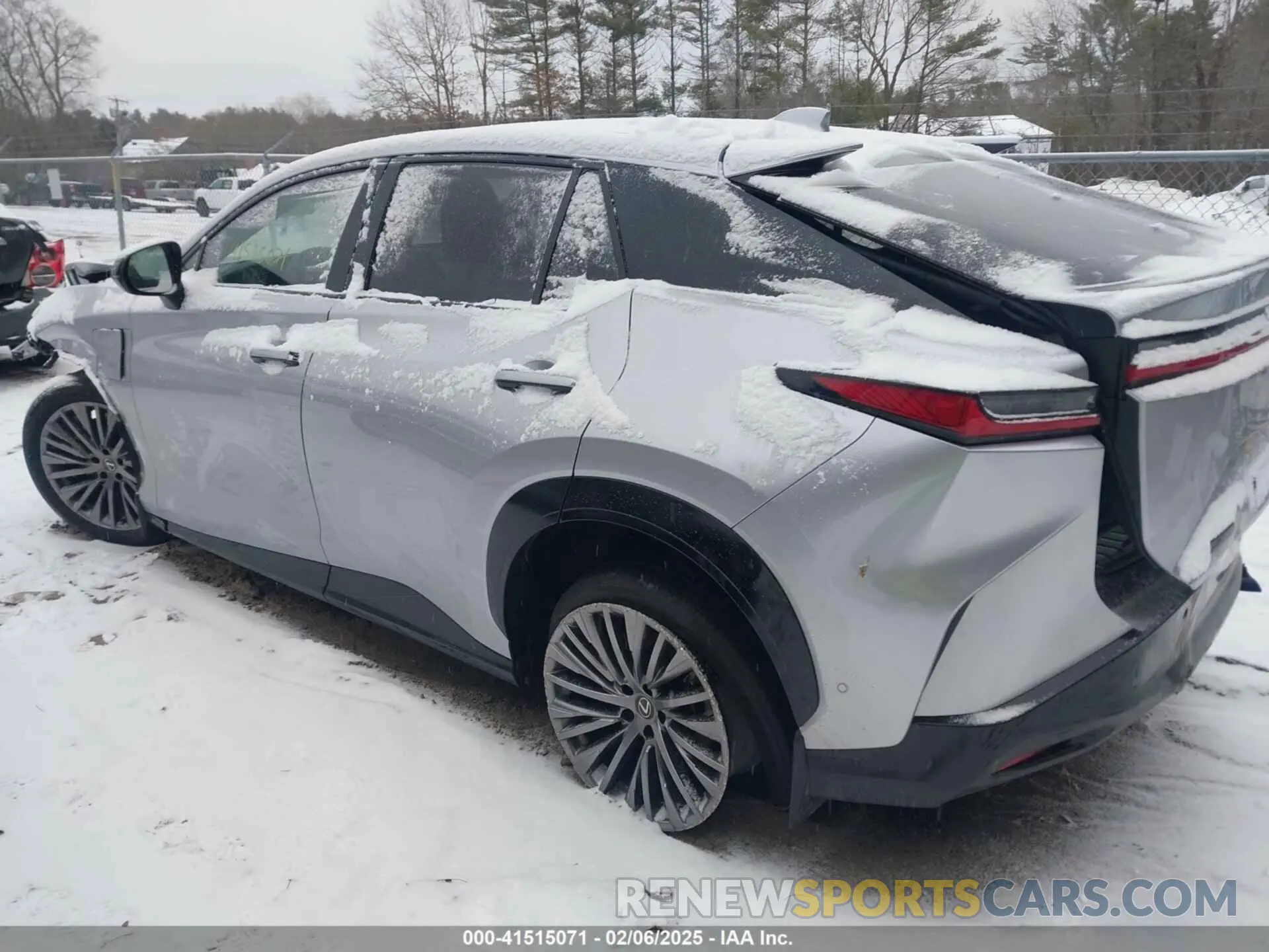 13 fotografías del automóvil dañado JTJAAAAB2PA014698 LEXUS RZ 450E 2023