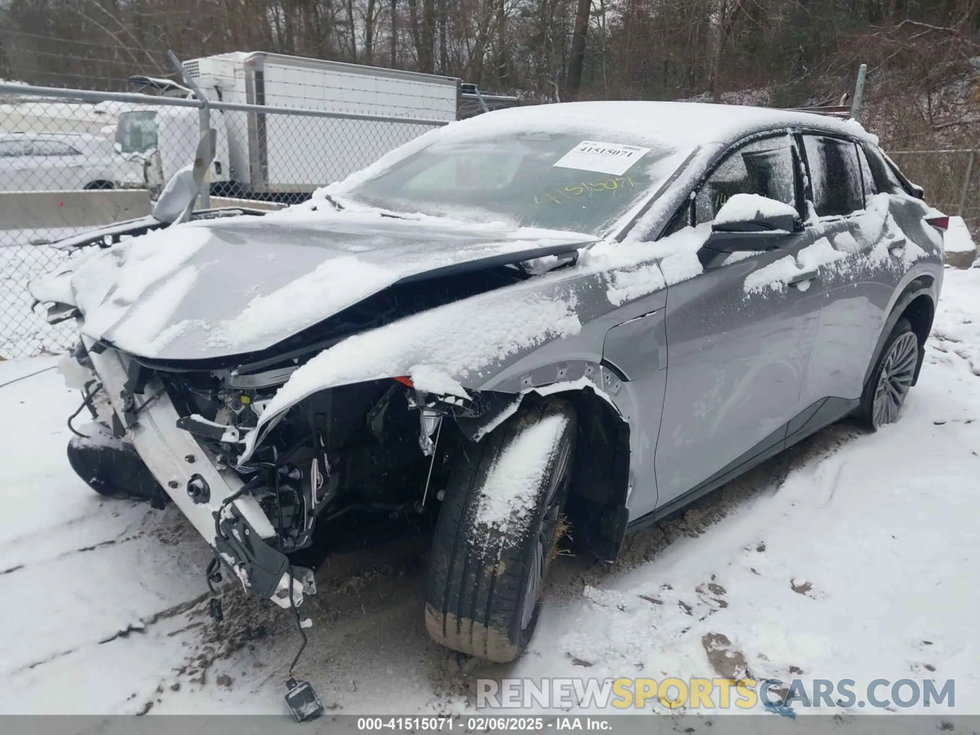 2 fotografías del automóvil dañado JTJAAAAB2PA014698 LEXUS RZ 450E 2023