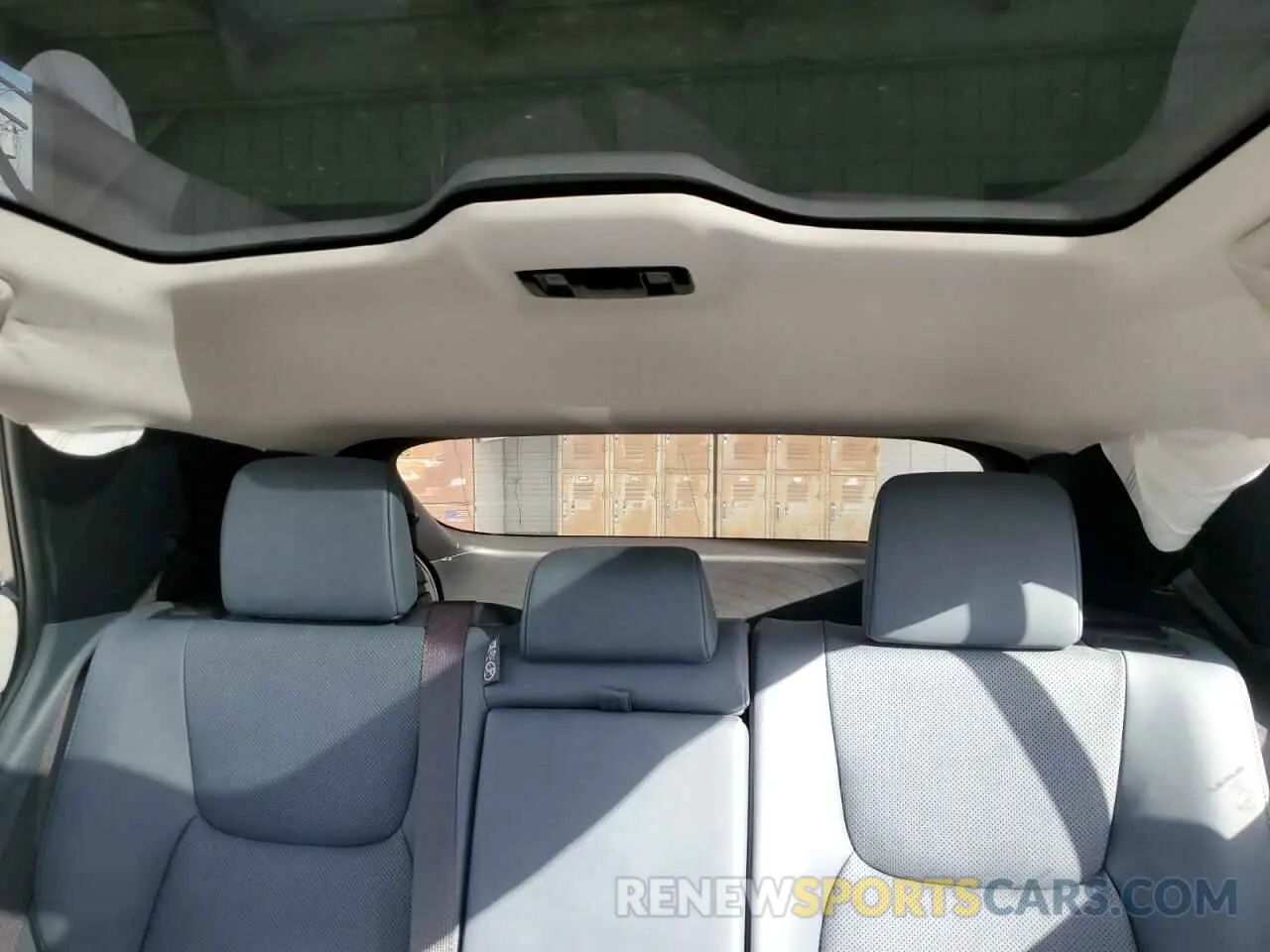 10 fotografías del automóvil dañado JTJAAAAB2PA017911 LEXUS RZ 450E 2023