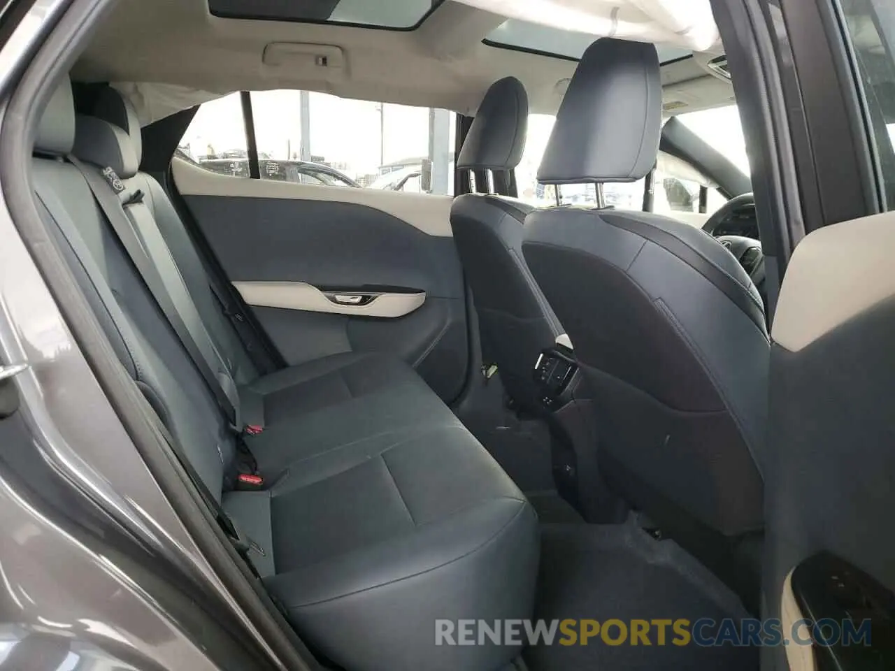 11 fotografías del automóvil dañado JTJAAAAB2PA017911 LEXUS RZ 450E 2023